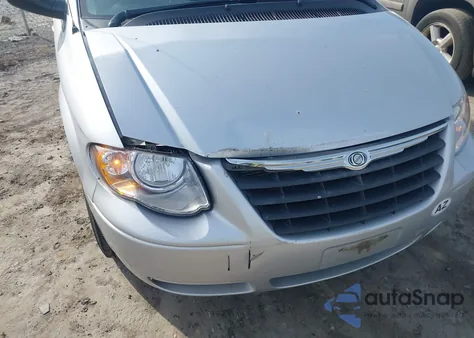 2007 Chrysler Town & Country Touring z USA, uszkodzony, nr VIN 2A4GP54L17R315332